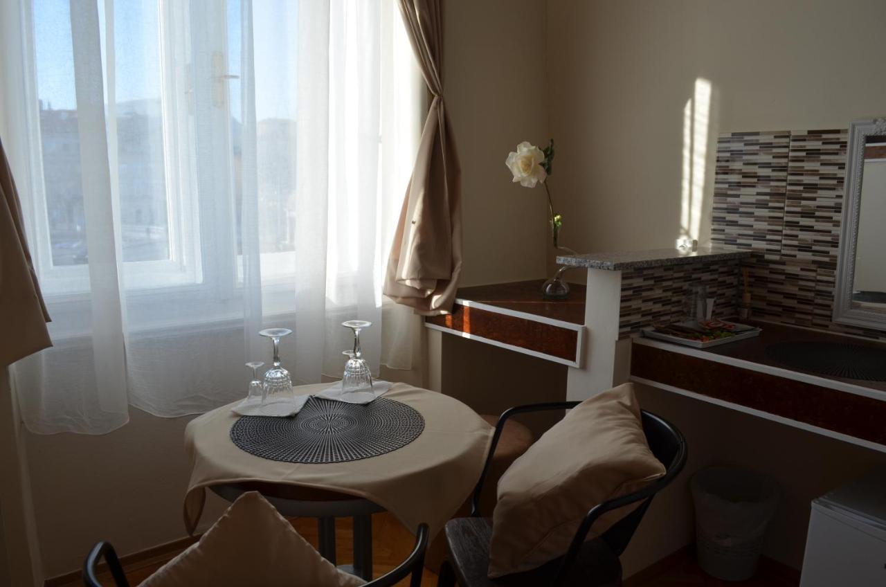 Rooms & Apartments Infinity リエカ エクステリア 写真